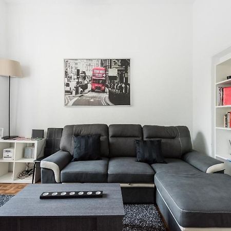 M&F Apartaments Chueca Madrid Exterior photo