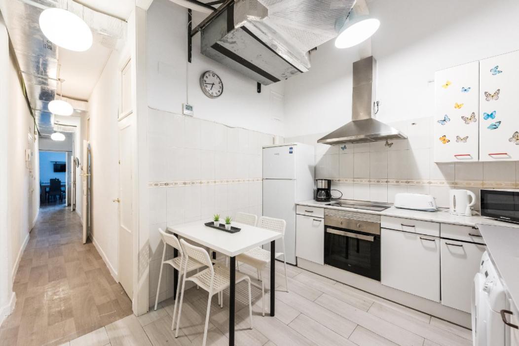 M&F Apartaments Chueca Madrid Exterior photo